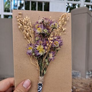 Thiệp hoa khô handmake