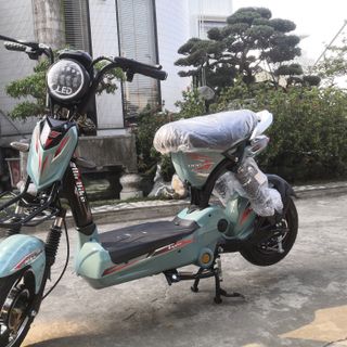 Xe điện 133m