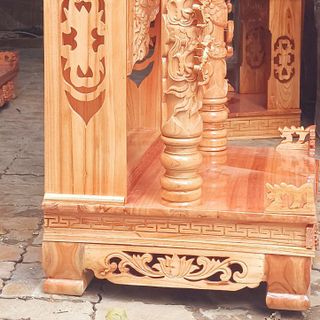 Bàn thờ thần tài gỗ xoan đào