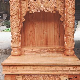 Bàn thờ thần tài gỗ xoan đào
