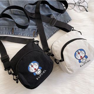 Túi đeo chéo in hình doraemon