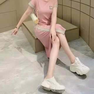 Đầm body xinh trẻ đẹp 12