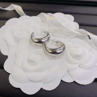 Bông tai hãng , khuyên tai nữ hàng quảng châu không gây kích ứng giá sỉ