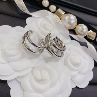 Bông tai hãng , khuyên tai nữ hàng quảng châu không gây kích ứng giá sỉ