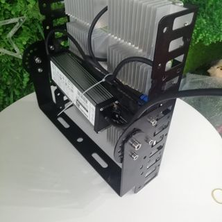 ĐÈN PHA LED MODUL 200W FULL PHILIP CHO SÂN BÓNG,GIÁ TỐT