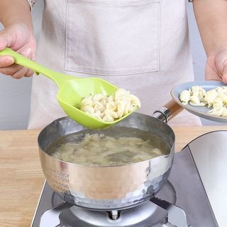 Muôi vớt kháng khuẩn Chef's màu xanh nhập khẩu từ Nhật Bản