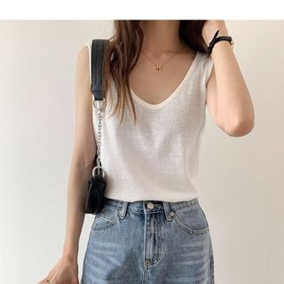 Áo thun nữ ba lỗ cổ tim trơn chất vải cotton xinh xắn giá gốc tận xưởng hàng sẵn số lượng lớn