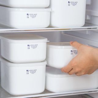 Hộp đựng thực phẩm White pack 900ml