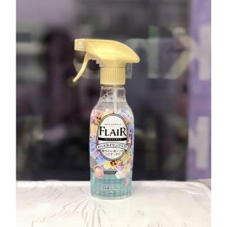 Xịt thơm và làm phẳng quần áo hương thảo mộc KAO, hàng Nhật Bản