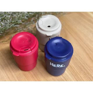 Cốc uống nước kèm nắp xoay có lỗ cắm ống hút, hàng Nhật Bản (ba mầu)