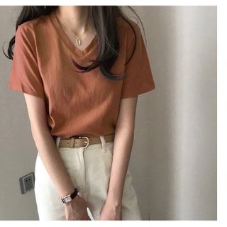 Áo thun nữ cổ tim thời trang vải cotton xịn sò xinh xắn giá gốc tận xưởng hàng sẵn số lượng lớn