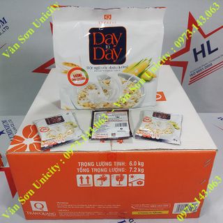 Thùng bột Ngũ Cốc hòa tan Day to Day Trần Quang 10 bịch * 600g (20 gói * 30g)
