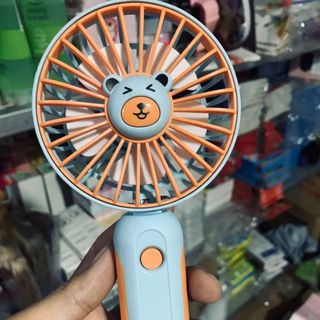 Quạt pin và văn phòng phẩm