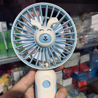 Quạt pin và văn phòng phẩm