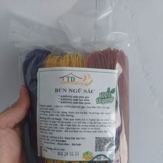 Bún phở rau củ ngũ sắc. thực phẩm tốt cho sức khỏe. nguyên liệu tự nhiên