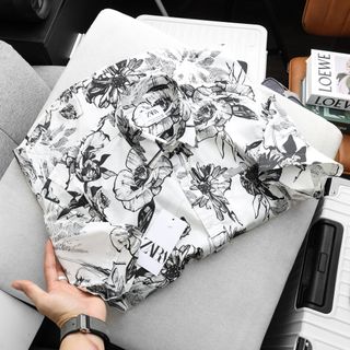 Áo sơ mi nam, sơ mi ngắn tay nam cao cấp, chất CCOTTON mịn , thoáng thấm hút ok , co giãn nhẹ, màu đẹp, dễ phối dễ bán , thiết kế Đơn giản LOGO THÊU TRỰC TIẾP Tạo điểm nhấn tôn dáng - size từ 55kg - 85kg
