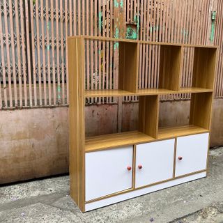 TỦ TRƯNG BÀY 3 CÁNH