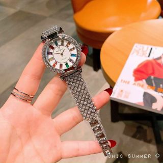 Đồng hồ nữ đá đẹp