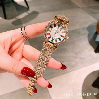 Đồng hồ nữ đá đẹp