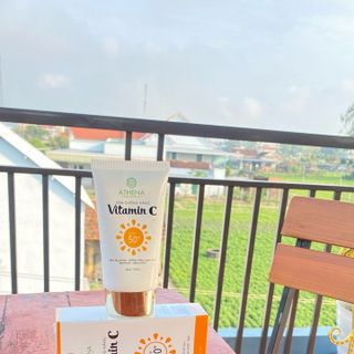 Kem chống nắng vitamin c 70ml chính hãng