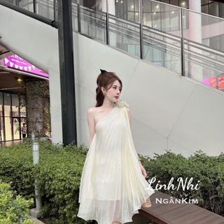 Đầm lệch vai đính hoa thiết kế mùa hè 2023