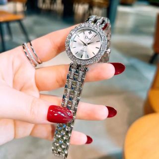 Đồng hồ diorrs mới