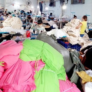 Sản xuất Bán Sỉ Gia công quần short số lượng ít vải nỉ chân cua,nỉ bông chuẩn form localbrand
