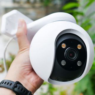 Camera WiFi Quay Quét Ngoài Trời EZVIZ H8 Pro 3K