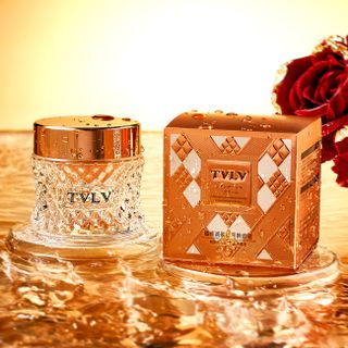 Kem Nền Dưỡng ẩm TVLV chuyên che khuyến điểm , nâng tông da, dữ ẩm tới 20h , lâu trôi giúp da luôn minn và không bết dính