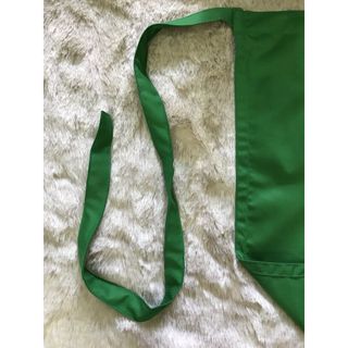 TẠP DỀ YẾM ĐÍNH NÚT MÀU XANH KÉT