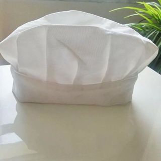 Mũ đầu bếp phục vụ nhà hàng khách sạn có 3 màu đỏ đen và trắng