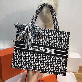 TÚI TOTE DR KÈM KHĂN LỤA CAO CẤP VẢI TRẦN THÊU TINH TẾ - TRÙM SỈ VN