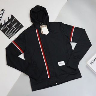 ÁO KHOÁC NẮNG 01