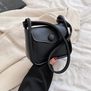 TÚI XÁCH NỮ ĐEO CHÉO CỔ ĐIỂN NÚT TRÒN KHÓA NAM CHÂM AS22255 - TRÙM SỈ VN