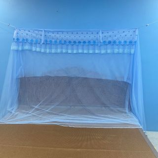 Màn dây voan có cửa + riềm