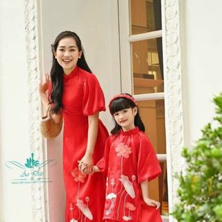 sỉ buôn áo dài hoa sen mẹ và bé tại xưởng