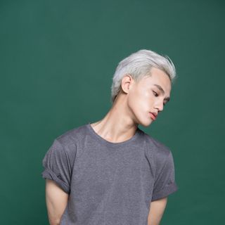 ÁO THUN TRƠN SIÊU HOT TRĂNG, ĐEN, XÁM chính hãng AGE2X chất thun cotton 4 chiều,dầy mềm,hút mồ hôi tốt,khô nhanh