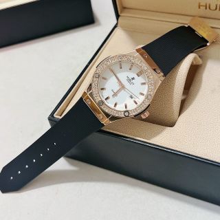 Đồng hồ hublotss nam day cao su mới