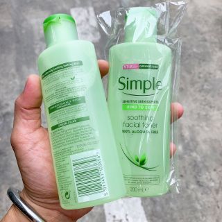 Nước hoa hồng Simples