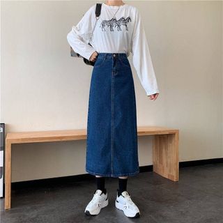 Chân váy jean dáng midi xẻ tà cá tính