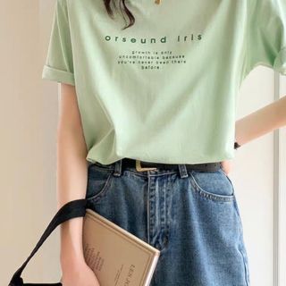 Áo thun nữ cổ tròn tay ngắn form vừa vải thun cotton mát mẻ dày dặn dễ thương thời trang bán hot hit xịn sò giá gốc tận xưởng hàng sẵn số lượng lớn