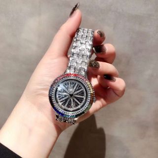 Đồng hồ nữ mới choparss