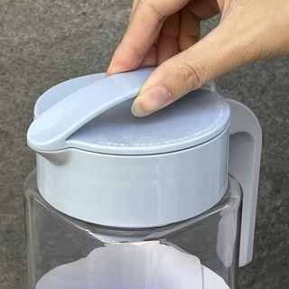 Bình nước cao cấp nắp xoay, có tay cầm Drink Vio 2.1L chất nhựa ABS cao cấp nhập khẩu Nhật Bản