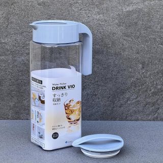 Bình nước cao cấp nắp xoay, có tay cầm Drink Vio 2.1L chất nhựa ABS cao cấp nhập khẩu Nhật Bản