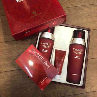 Bộ mỹ phẩm cao cấp CHARMZONE DeAge CRD dưỡng ẩm dịu nhẹ và Làm sạch lỗ chân lông