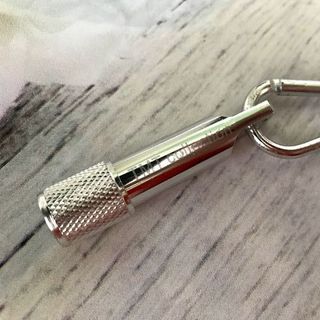 Đèn pin móc khóa, chất liệu: Inox - SP000225