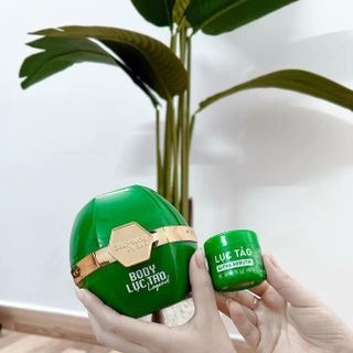 Kem body lục tảo