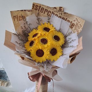 Bó hoa hướng dương 7 bông