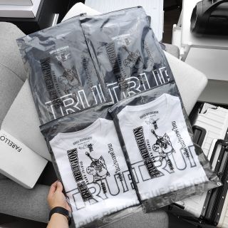 Áo thun cotton 4c nam, áo thun nam cao cấp, chất  cotton , mịn , thấm hút tốt, thiết kế  độc , lạ , cool chuẩn man , full tem tag mạc . Phom chuẩn - size từ 55kg - 120kg