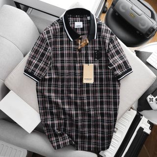 Áo thun cotton 4c nam, áo thun nam cao cấp, chất vải xuất dư hiếm,vải mịn dày dặn, hoạ tiết caro kẻ kết hợp Phối cổ màu sắc rất dễ lên đồ, thích hợp với mọi loại tuổi, vừa thanh lịch, vừa trẻ trung, nút khắc chữ rất sắc nét - size từ 57kg - 95kg.